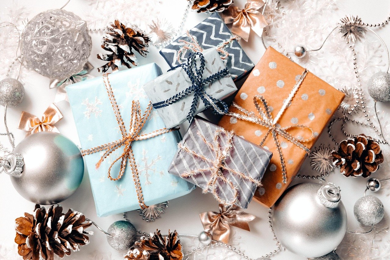 gifts, christmas, christmas decorations, christmas gifts, gift boxes, packaging, xmas, thanksgiving, decoration, decor, celebration, seasonal, presents, christmas ornaments, christmas decor, festive, flat lay, christmas wallpaper, gifts, christmas, christmas, christmas, christmas, christmas, christmas gifts, thanksgiving, thanksgiving